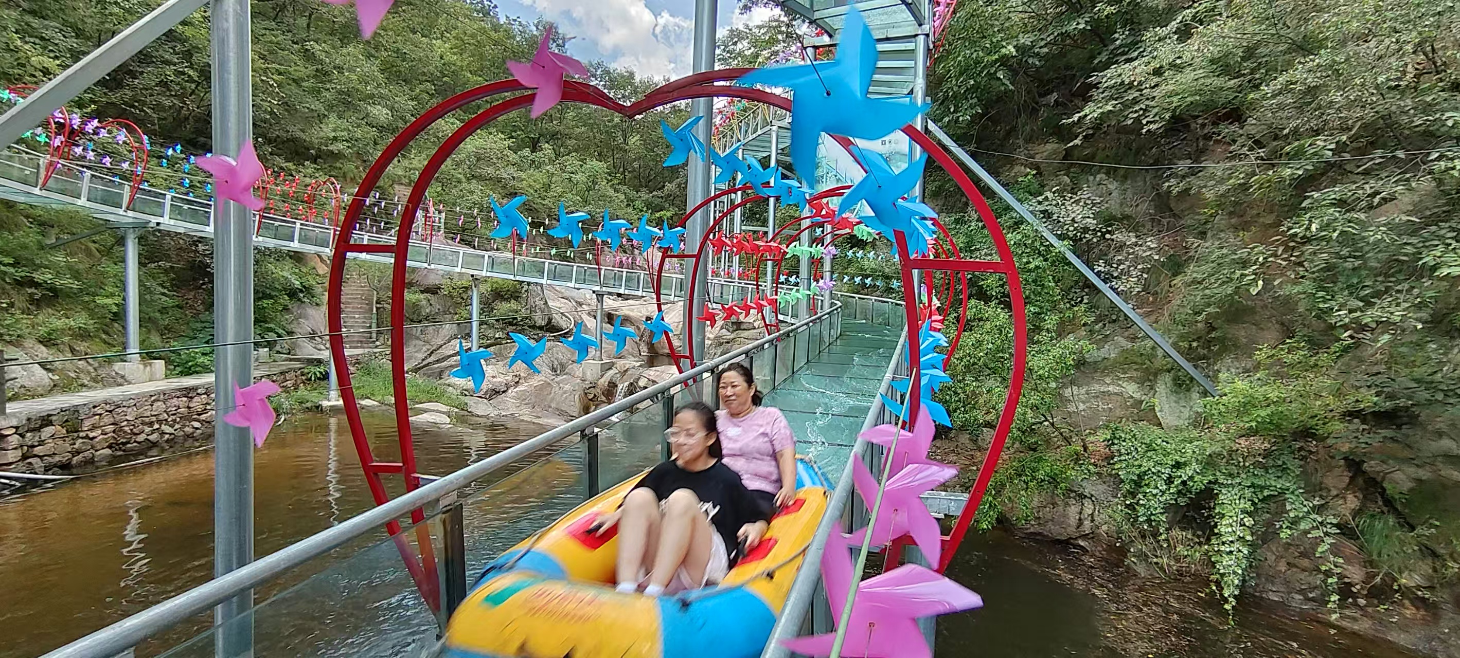 ABUIABACGAAgoI6CxAYopJW8ggIwlhY4gAo